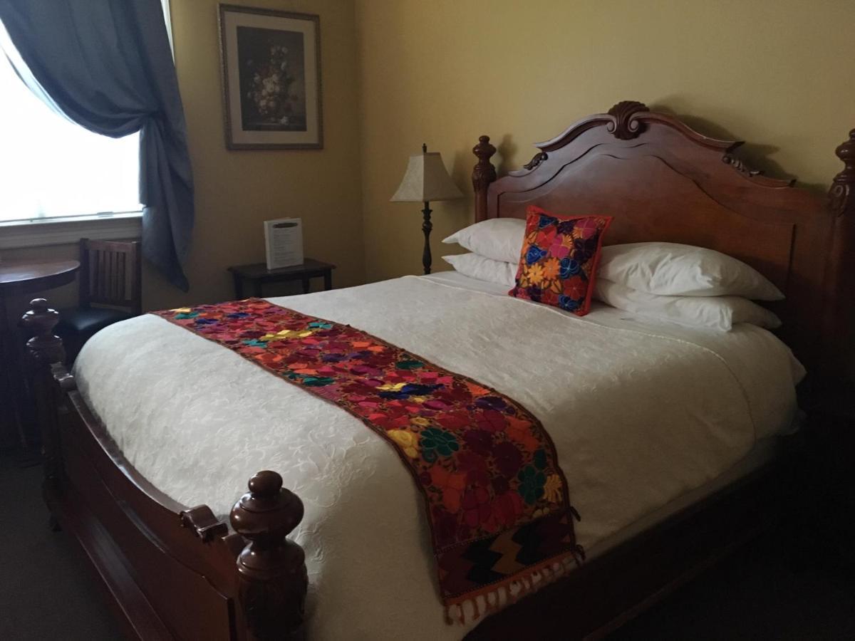 The Continental Inn Tomales Extérieur photo