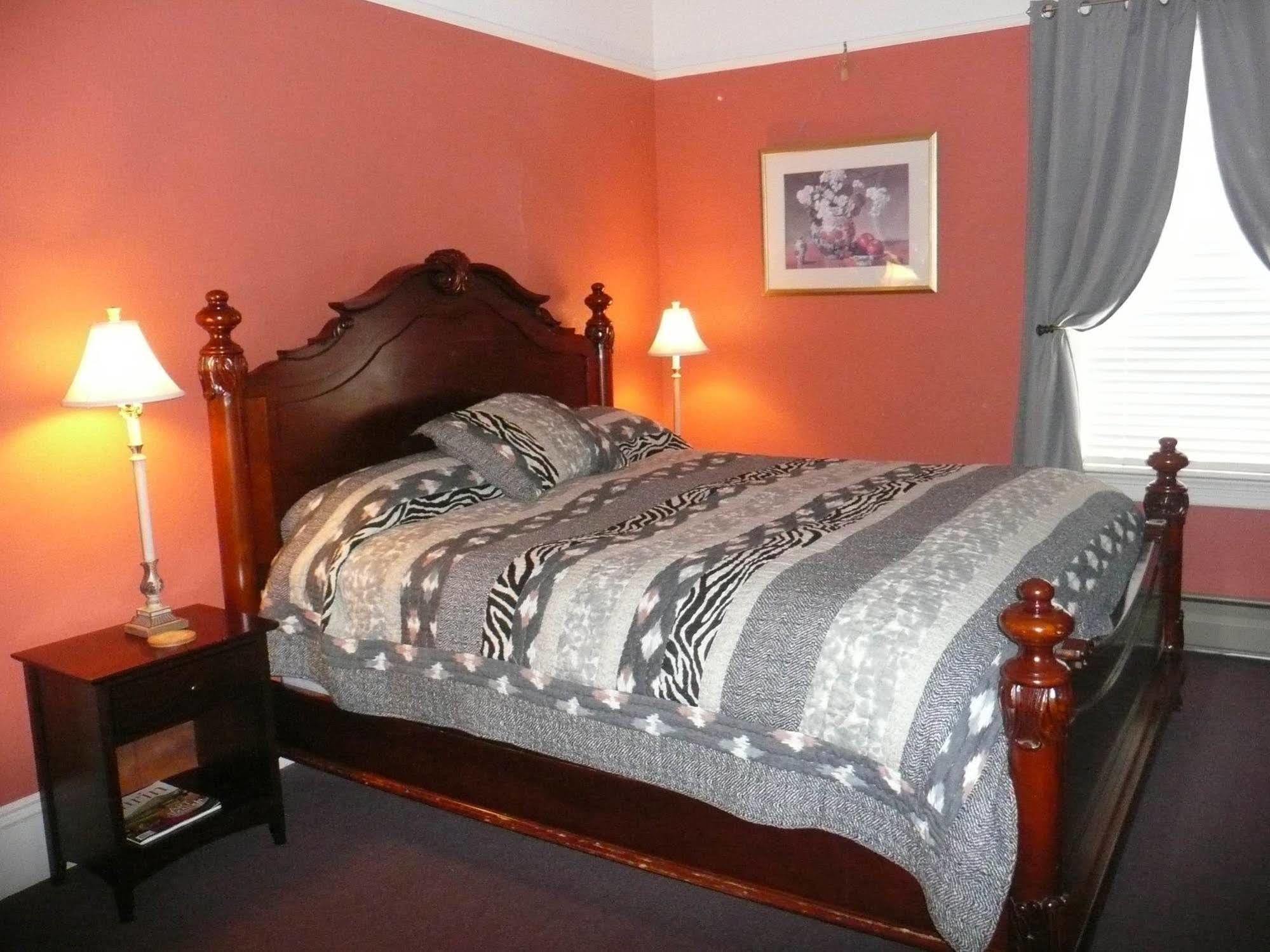 The Continental Inn Tomales Extérieur photo
